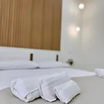 Partenope House 24 Apartman *