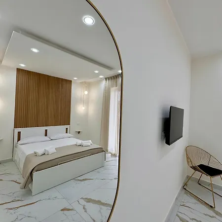Апартаменты Partenope House 24 *