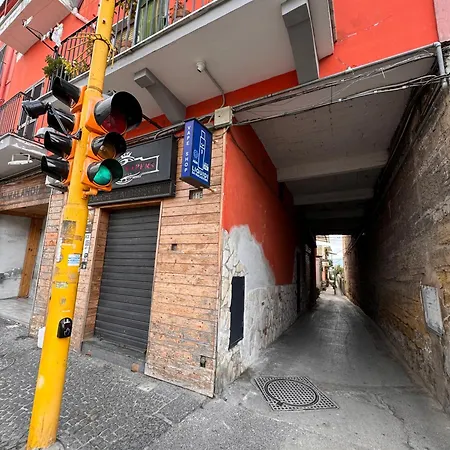 Partenope House 24 *