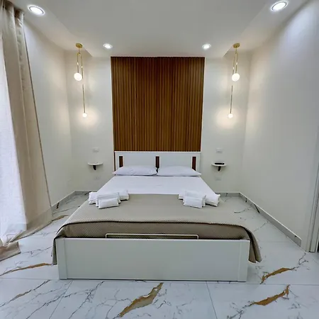 Partenope House 24